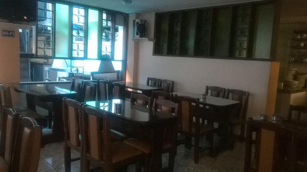 Hotel Bacastell Кіто Екстер'єр фото