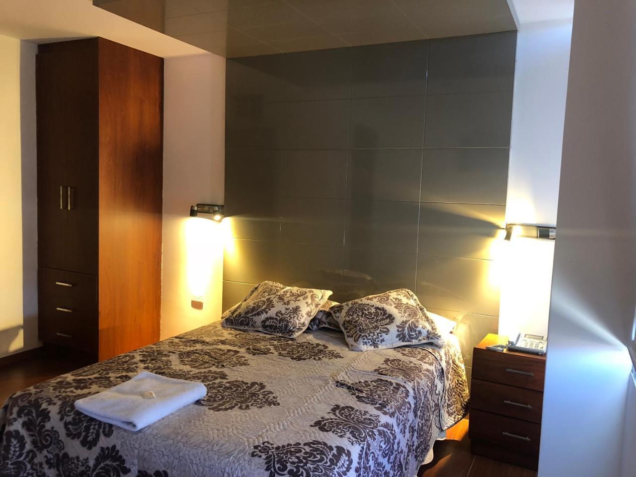Hotel Bacastell Кіто Екстер'єр фото